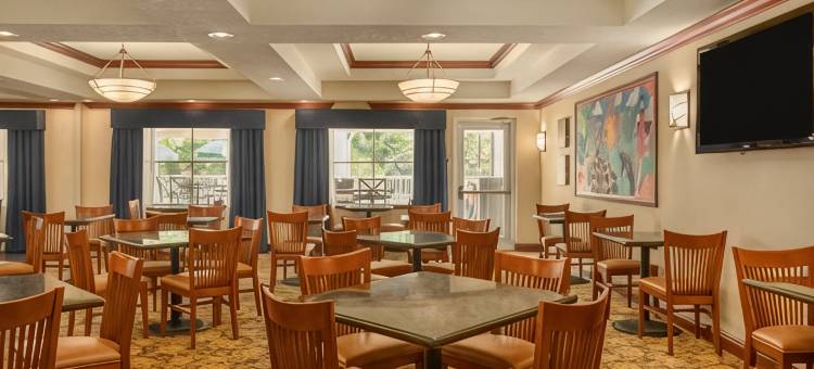 佛罗里达奥兰治港代托纳丽怡酒店(Country Inn & Suites by Radisson, Port Orange-Daytona, FL)图片