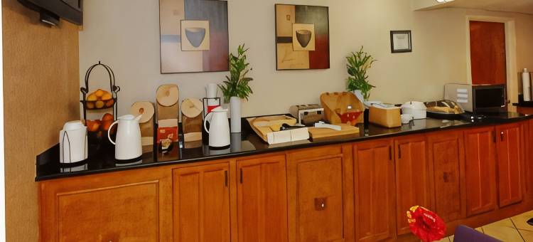 黑泽尔特贝斯特韦斯特酒店(Best Western Hazlet Inn)图片