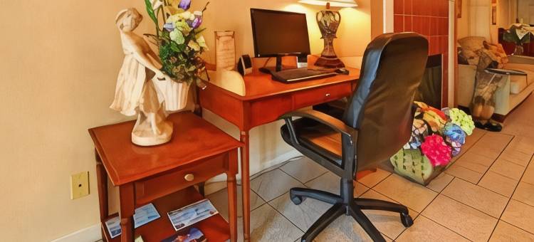 图莱尔品质酒店及套房(Quality Inn & Suites Tulare)图片