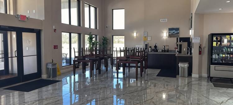 红狮酒店及套房阿代尔斯维尔(Royal Inn & Suites)图片