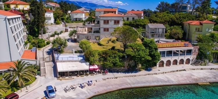 艾伯塔亚马吉塔综合酒店(Villas Arbia - Margita Beach Hotel)图片