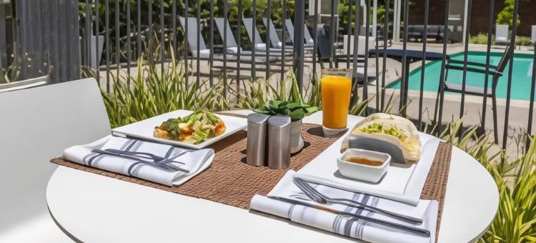 洛杉矶国际机场坎布里亚酒店(Cambria Hotel LAX)图片