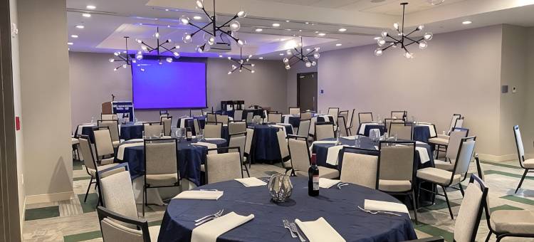 圣彼得堡-马德拉海滩码头坎布里亚酒店(Cambria Hotel St Petersburg-Madeira Beach Marina)图片