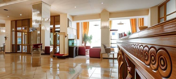 十月酒店(Oktyabrskaya Hotel)图片