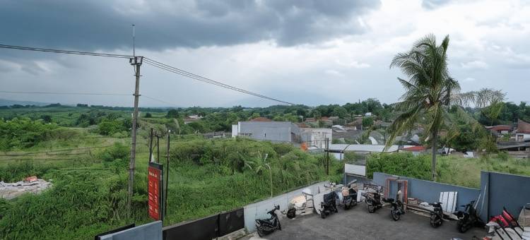 红多兹酒店-近冼都环路出口收费站(RedDoorz Near Exit Toll Sirkuit Sentul)图片