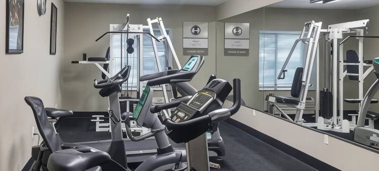 品质酒店及套房西追(Quality Inn & Suites West Chase)图片