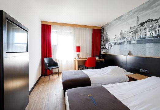 Bastion Hotel Haarlem VelsenHotel Overview