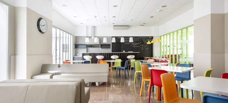 布拉斯·德·泰特罗大学公寓(Residencia Universitaria Resa Blas de Otero)图片