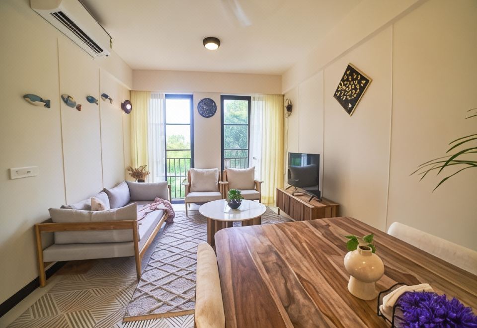 Rio Royale Hotel Overview