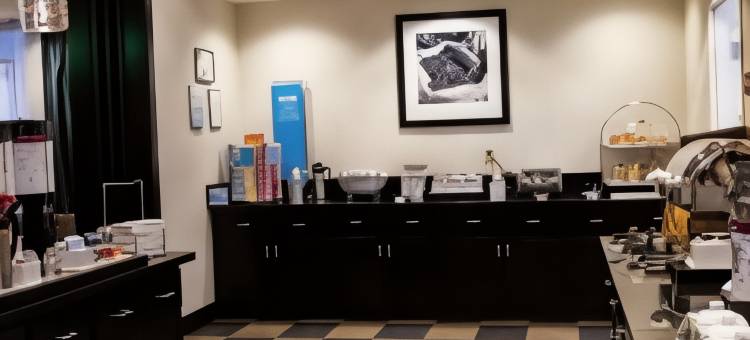 莎朗欢朋酒店(Hampton Inn & Suites Sharon)图片