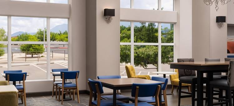 希尔顿欢朋套房酒店-北阿尔伯克基I 25(Hampton Inn & Suites Albuquerque North/I-25)图片