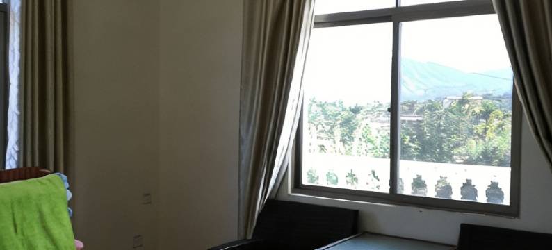 依山傍水的别墅享受(抱棉路分店)图片