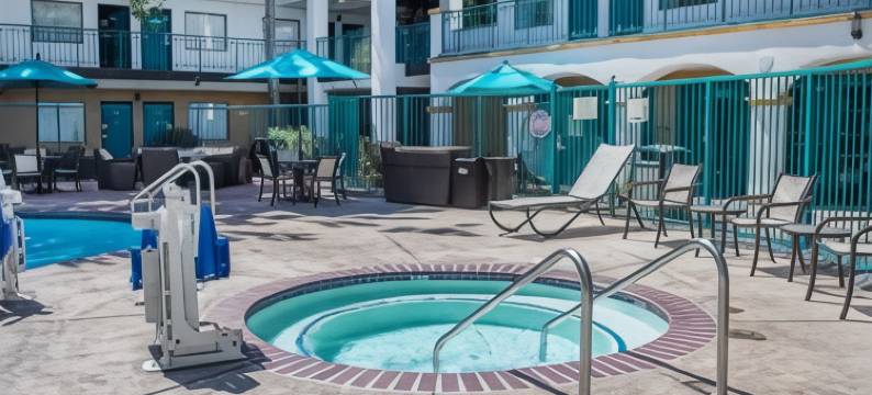 圣路易斯奥比斯波品质酒店(Quality Suites Downtown San Luis Obispo)图片