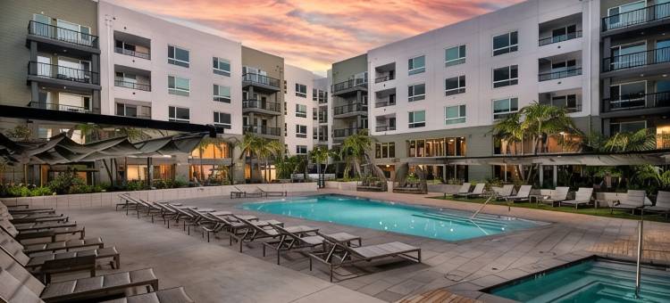 Modern Retreat 10 Min from Disneyland W/Pool & Gym图片