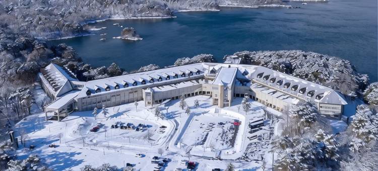 猫魔离宫里盘梯湖畔度假村(Urabandai Lakeresort Nekomarikyu)图片