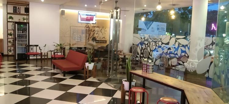 德美拉酒店(DeMira Hotel)图片
