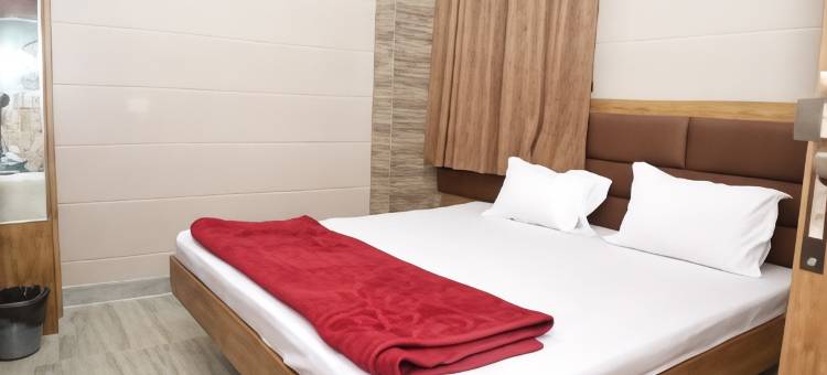 阿尔沙里夫曼兹尔酒店(Hotel Al Sharif Manzil 90 Mtrs from Dargah)图片