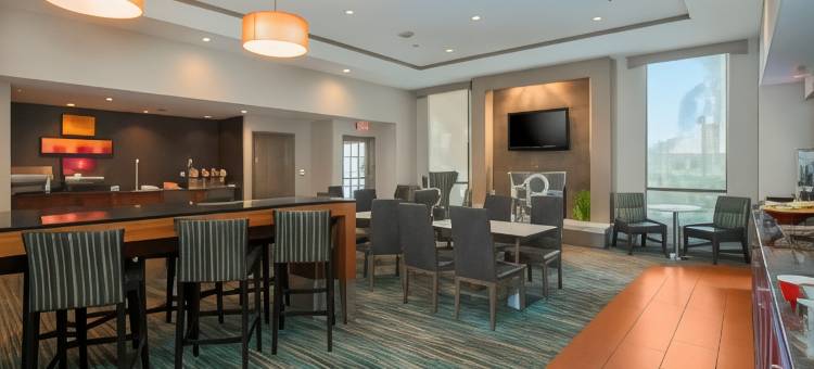 贝克斯菲尔德居家酒店(Residence Inn Bakersfield)图片