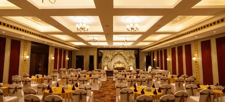 温德姆华美达安可拉杰巴格斯里纳格酒店(Ramada Encore by Wyndham Rajbagh Srinagar)图片