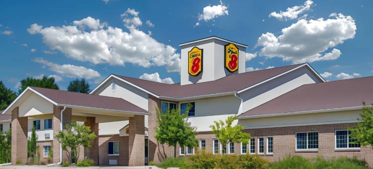 锡达福尔斯温德姆速8酒店(Super 8 by Wyndham Cedar Falls IA - University)图片