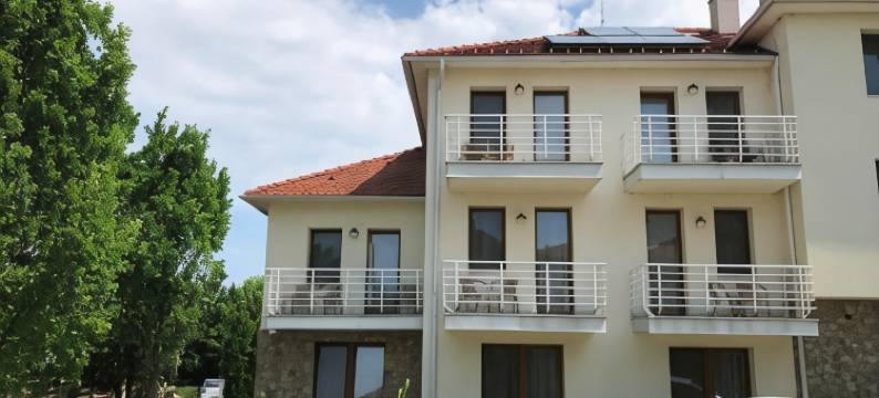 翡翠酒店-伊苏斯蒂德酒店(Jade Hotel-Ezüsthíd Hotel)图片