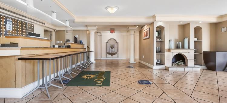 温德姆旗下拉昆塔温德姆酒店-科斯塔梅萨/纽波特海滩(La Quinta Inn by Wyndham Costa Mesa / Newport Beach)图片