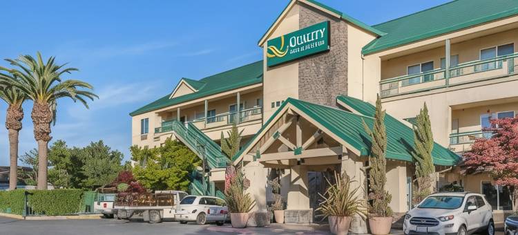 利弗莫尔葡萄酒乡村品质酒店套房(Quality Inn & Suites Livermore Wine Country)图片
