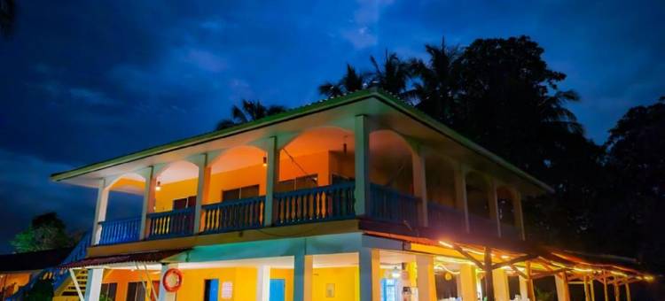 拉斯拉哈斯海滩度假村(Las Lajas Beach Resort)图片