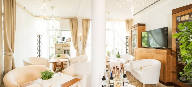 格洛威贝尔艾尔斯特拉兰德酒店(Bel Air Strandhotel Glowe)图片