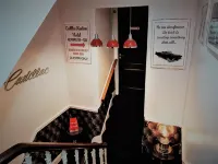 Cadillac Kustomz Guest House - Homestays