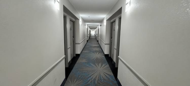 锡达拉皮兹戴斯套房酒店(Days Inn & Suites by Wyndham Cedar Rapids)图片