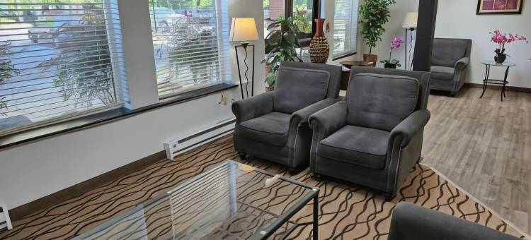 北温哥华凯艺套房酒店(Quality Inn & Suites Vancouver North)图片