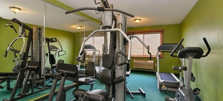 格林内尔凯艺套房酒店 - 近大学(Quality Inn & Suites Grinnell Near University)图片