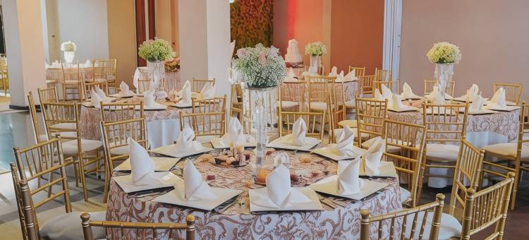 科隆广场商务酒店(Hotel Colón Plaza Business Class)图片