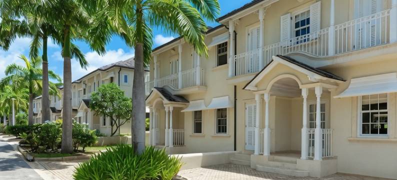 Bright 3 Br Villa with Pool图片