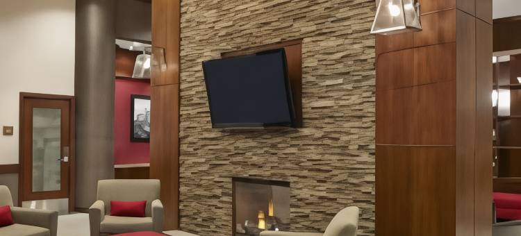 卡尔加里机场福朋喜来登酒店(Four Points by Sheraton Calgary Airport)图片