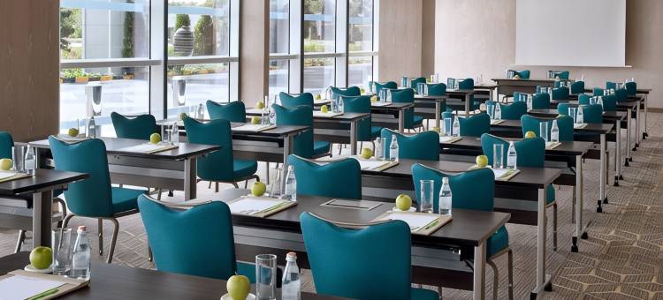 迪拜节日城假日套房酒店(Holiday Inn & Suites DUBAI FESTIVAL CITY by IHG)图片