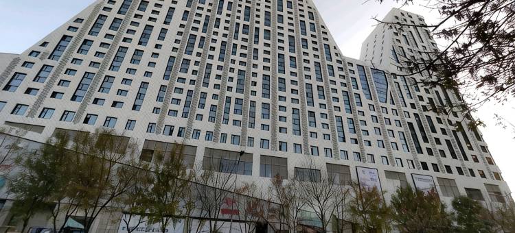华泽云端公寓(沈阳奥体中心地铁站店)图片