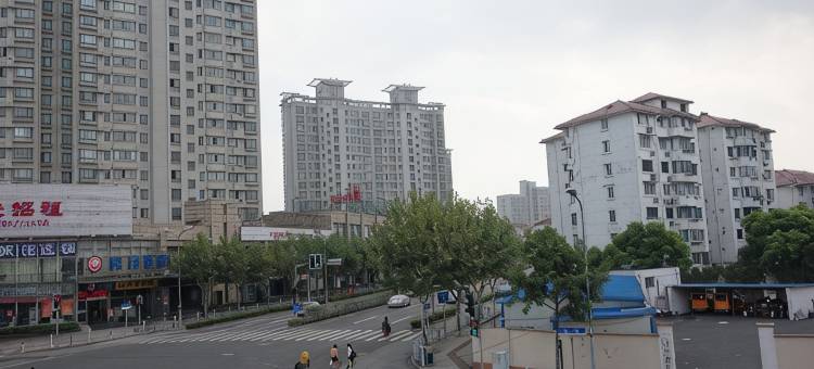 99优选酒店(上海南站地铁站店)图片