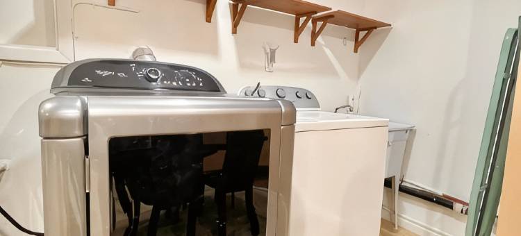 奥罗拉市中心新装修的住宅(Newly Renovated Home in Central Aurora)图片