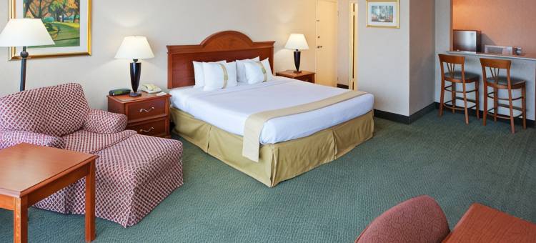 Holiday Inn 夏洛茨维尔- UNIV区(Holiday Inn CHARLOTTESVILLE-UNIV AREA by IHG)图片