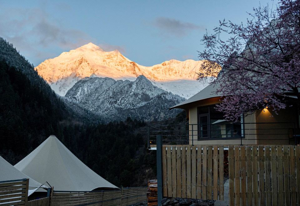 Yubeng Tibetan Mid-Levels ZGlamping Wild Luxury TentHotel Overview