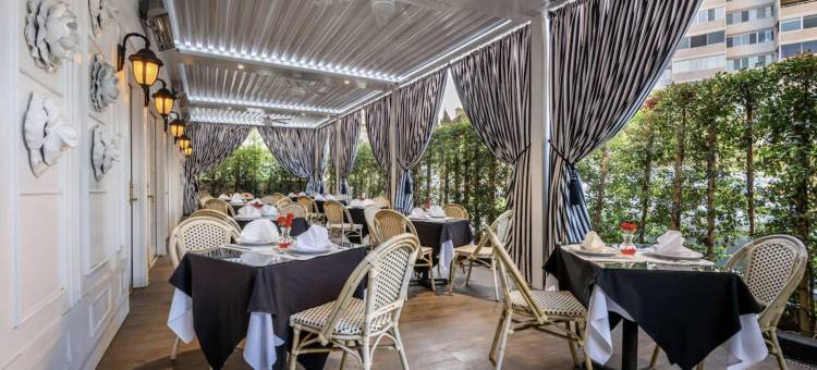 比佛利山广场酒店和水疗中心(Beverly Hills Plaza Hotel & Spa)图片
