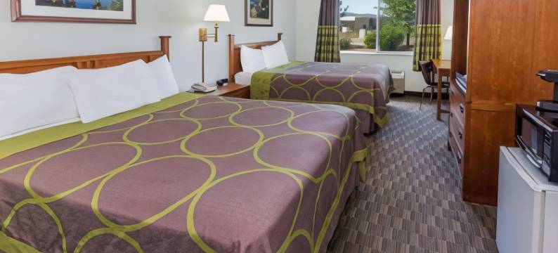 梅德福市中心速8酒店(Super 8 by Wyndham Central Pt Medford)图片