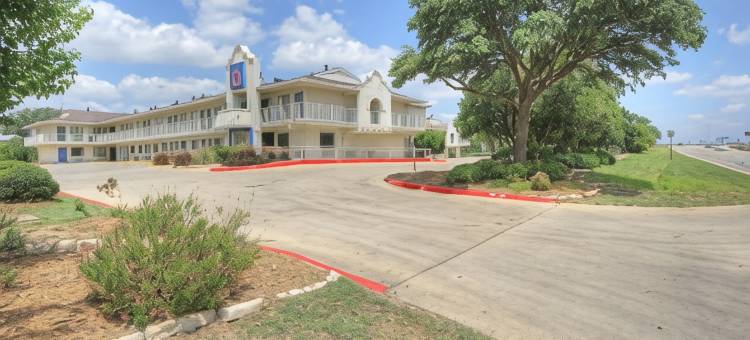 德克萨斯圣安东尼奥 - 六旗德克萨斯庆典游乐园 6 号汽车旅馆(Motel 6 San Antonio, TX Six Flags Fiesta TX/La Cantera Area)图片