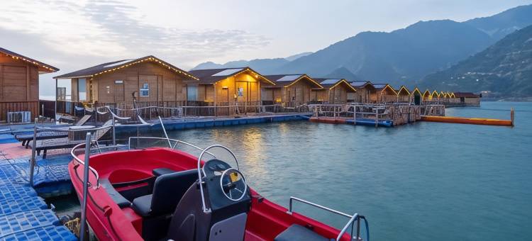 ROI浮动小屋和生态客房酒店(Le Roi Floating Huts & Eco Rooms Tehri)图片