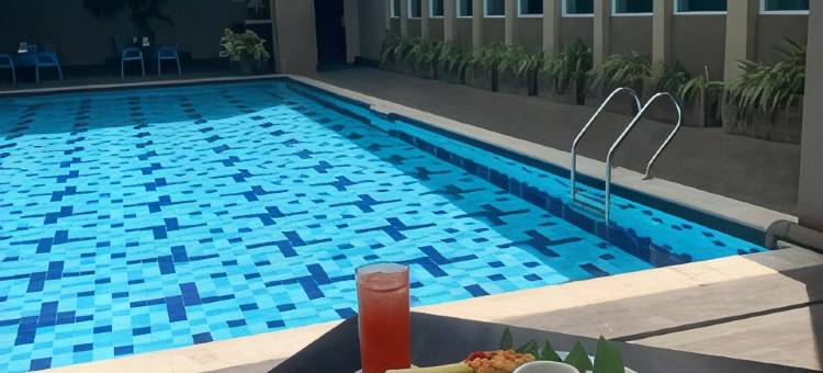 泗水山玛拿酒店(Manna Hotel Pematangsiantar)图片