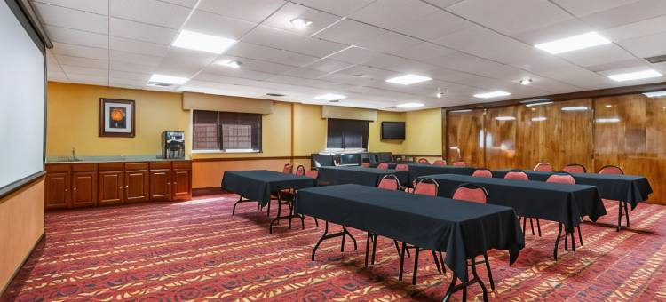 乔治敦商务中心贝斯特韦斯特优质酒店(Best Western Plus Georgetown Corporate Center Hotel)图片