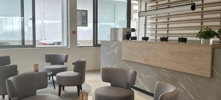 安吉拉套房酒店(Angela Downtown Hotel)图片