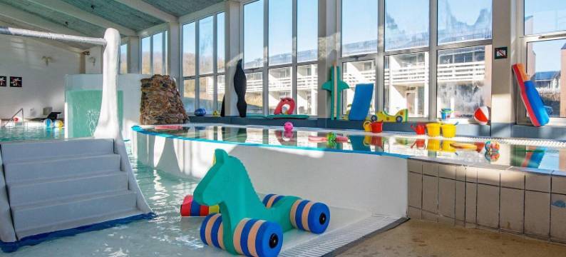 维德索克利特度假公园的公寓(Apartment in Holiday Park- Shared Kitchen)图片